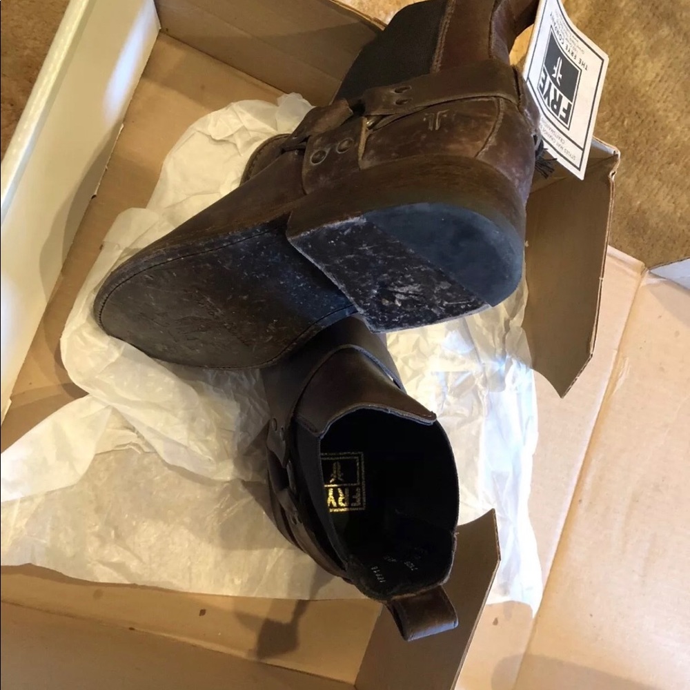 Frye Chelsea Booties 7.5